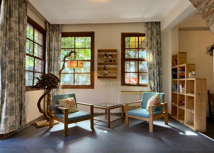 Old Town Cozy Villa In The Heart Of Antalya